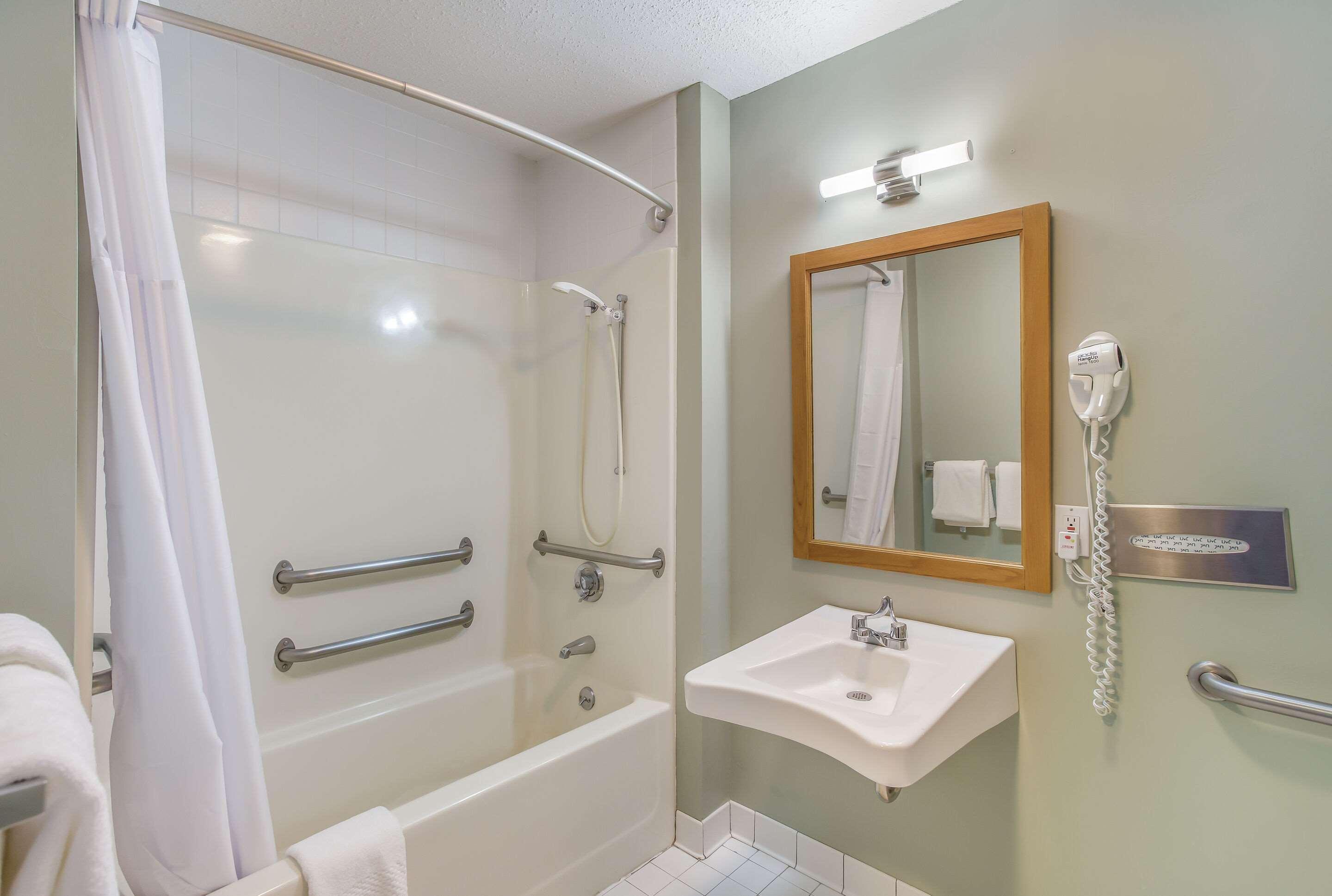 Quality Inn & Suites Gorham Exteriör bild