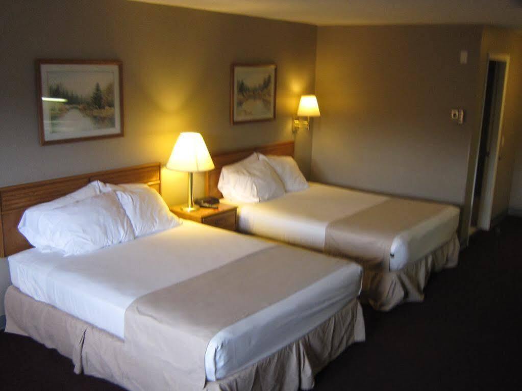 Quality Inn & Suites Gorham Exteriör bild